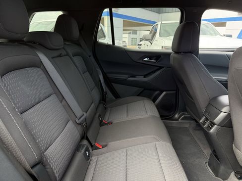 Used 2025 Chevrolet Equinox LT image 24