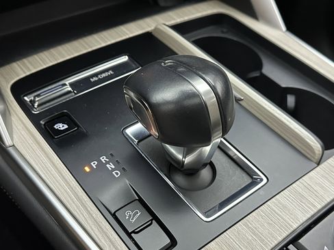 Used 2024 MAZDA CX-90 Plug-In Hybrid w/ Preferred image 17