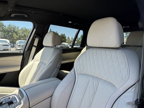Certified 2023 BMW X7 M60i w/ Executive Package image 22