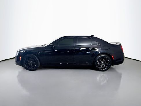 Used 2019 Chrysler 300 S RWD image 6