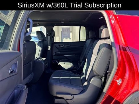 Certified 2025 Chevrolet Traverse Z71 w/ Enhanced Driving Package image 9