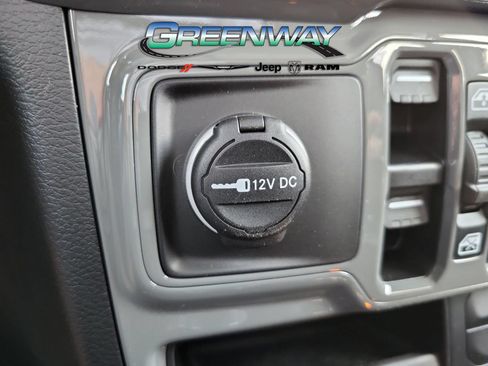 Used 2023 Jeep Gladiator Sport AWD/4WD image 23
