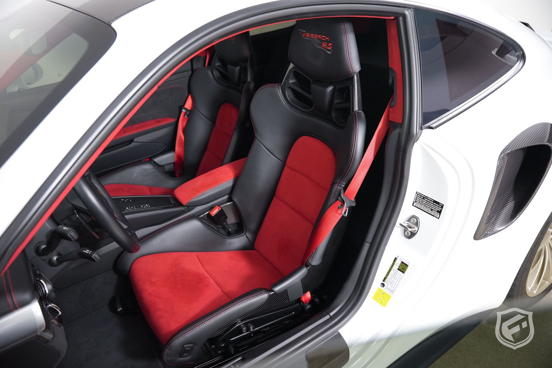 Used 2018 Porsche 911 GT2 RS RWD image 16
