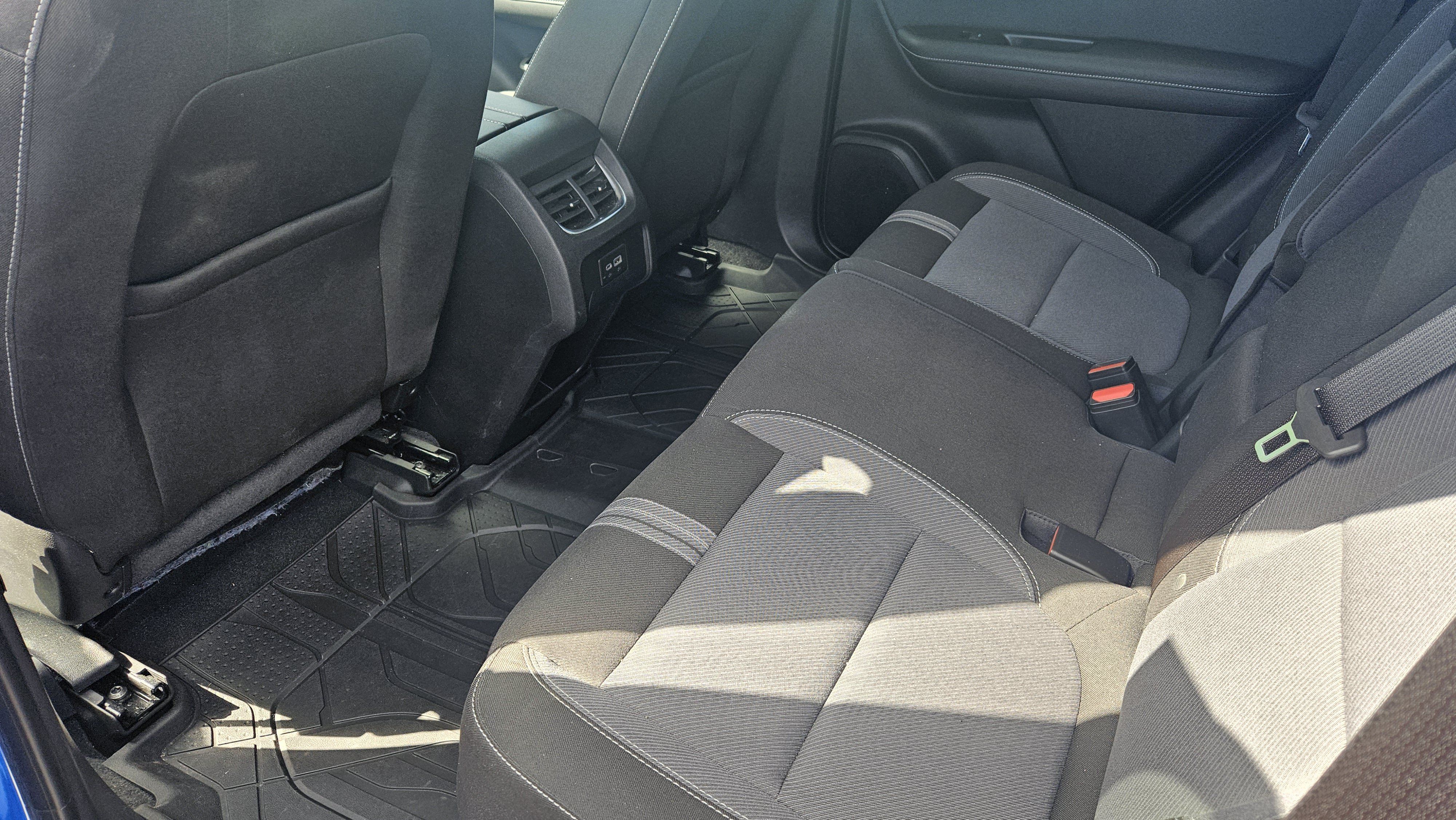 Used 2024 Chevrolet Blazer LT w/ Convenience Package FWD image 12