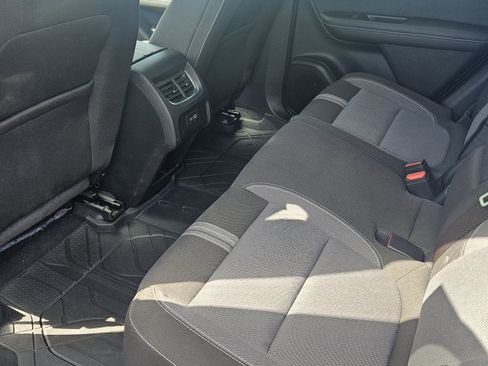 Used 2024 Chevrolet Blazer LT w/ Convenience Package FWD image 12