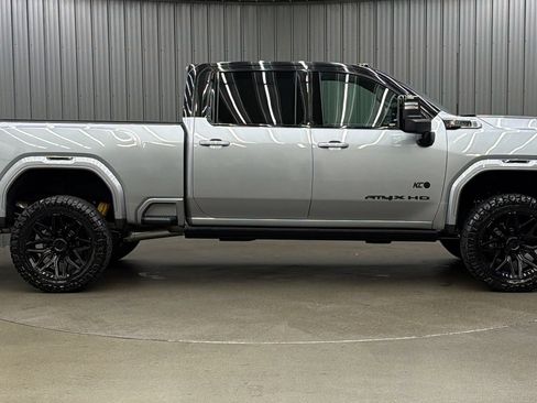 Used 2026 GMC Sierra 2500 AT4X AWD/4WD image 6