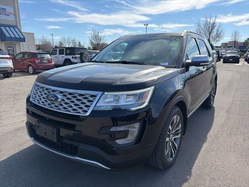 Used 2017 Ford Explorer Platinum image 9