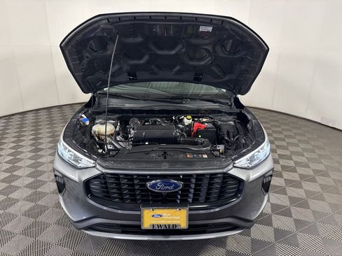 Certified 2023 Ford Escape Active w/ Tech Pack #2 AWD/4WD image 4