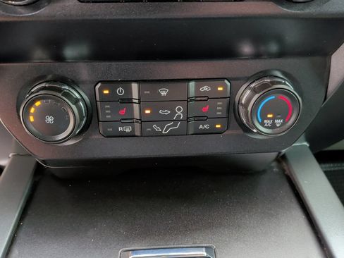 Certified 2022 Ford F350 XLT w/ XLT Premium Package AWD/4WD image 27