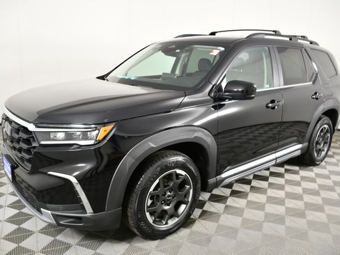 Certified 2023 Honda Pilot EX-L image 10