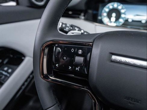 New 2026 Land Rover Range Rover Evoque S image 20
