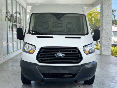Used 2019 Ford Transit 250 148 Medium Roof RWD image 4