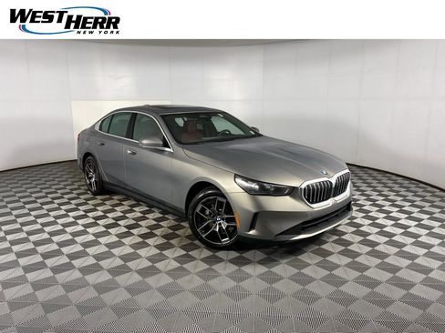 New 2026 BMW 530i xDrive w/ Premium Package AWD/4WD image 1