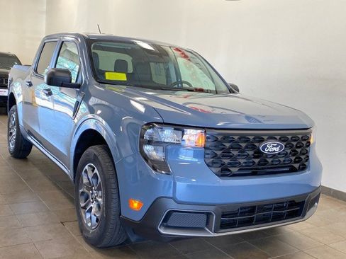 New 2025 Ford Maverick XLT image 2