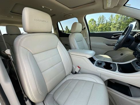 Certified 2021 GMC Acadia Denali w/ Denali Technology Package FWD image 24