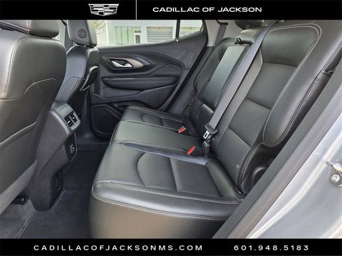 Used 2024 GMC Terrain SLT image 16