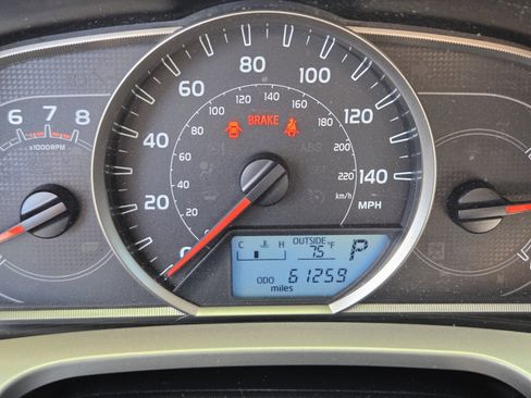 Used 2015 Toyota RAV4 LE image 19