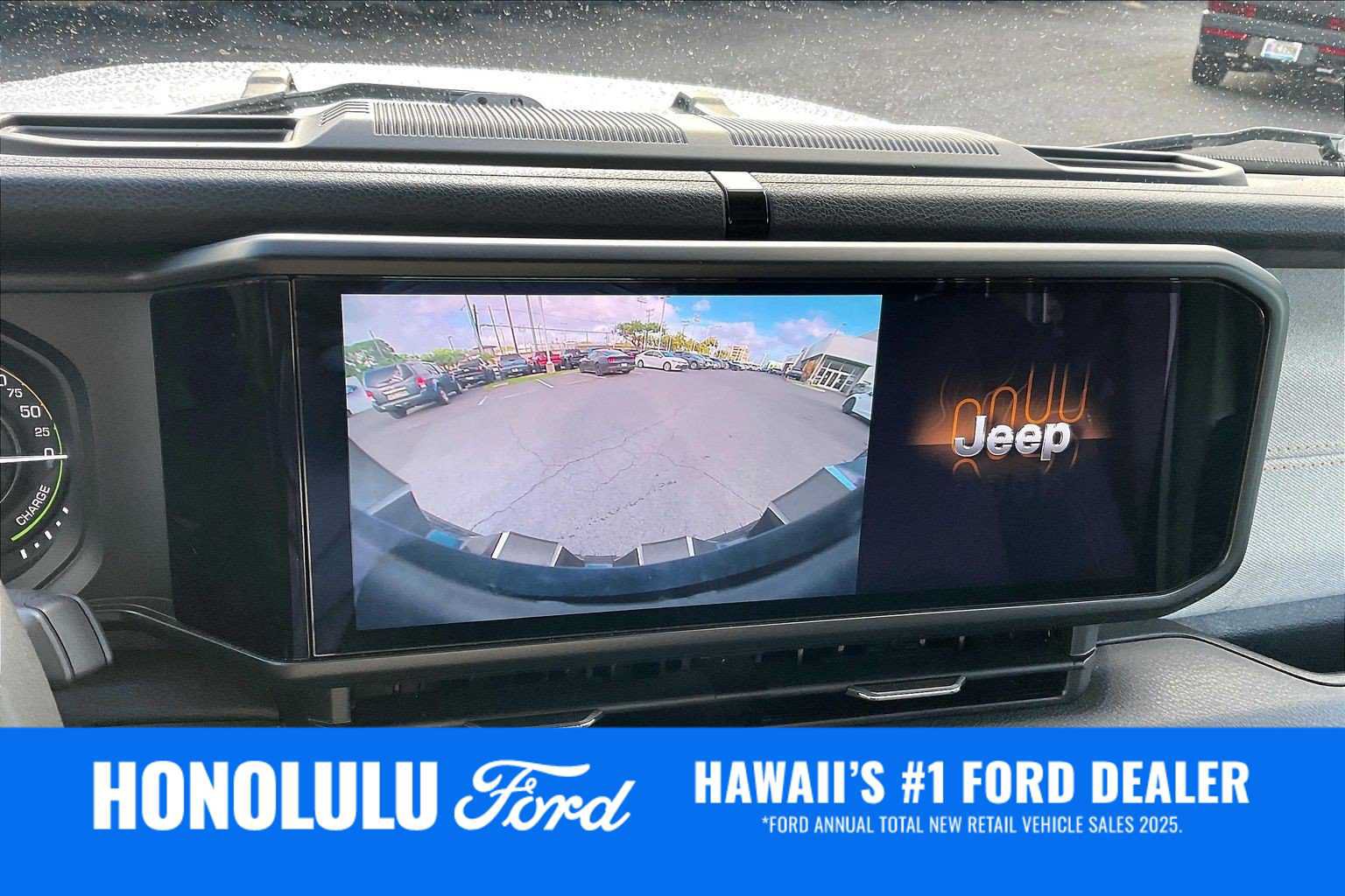 Used 2024 Jeep Wrangler Unlimited w/ Dual Top Group AWD/4WD image 26