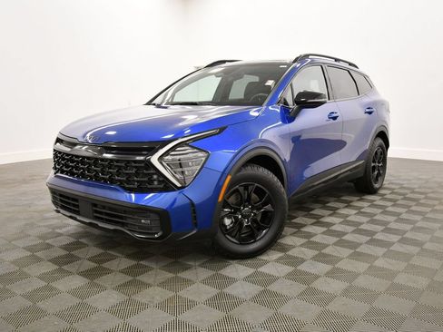 Certified 2025 Kia Sportage X-Pro AWD/4WD image 2