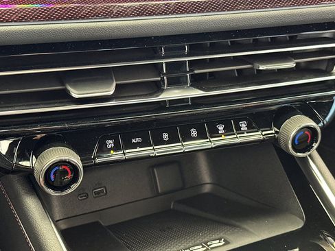 New 2026 Chevrolet Traverse RS image 26