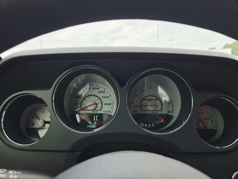 Used 2014 Dodge Challenger SRT8 w/ Harman/Kardon Audio Group RWD image 24