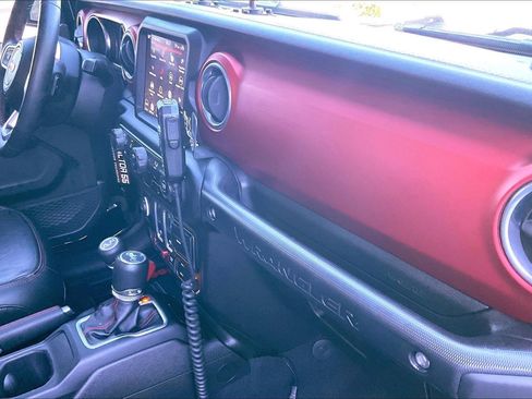 Used 2018 Jeep Wrangler Rubicon AWD/4WD image 20