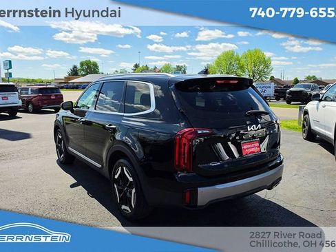 Used 2025 Kia Telluride S AWD/4WD image 5