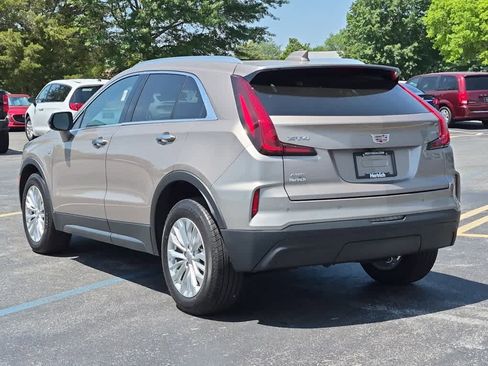 Used 2024 Cadillac XT4 Luxury w/ Cold Weather Package AWD/4WD image 4