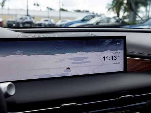 Used 2025 Genesis G80 2.5T Advanced image 18