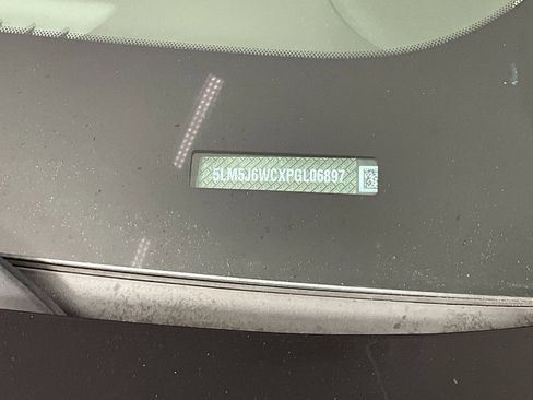 Certified 2023 Lincoln Aviator 2WD image 31