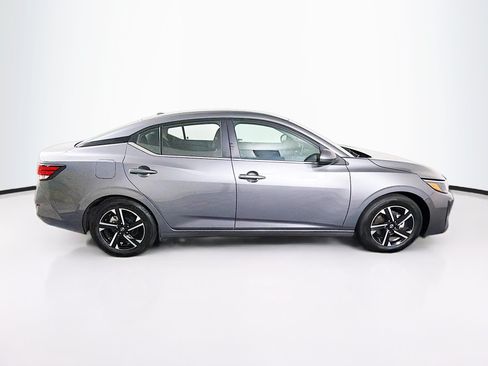 Used 2024 Nissan Sentra SV FWD image 10