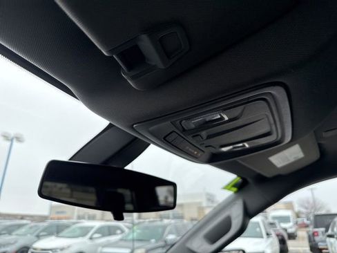 Used 2021 Chevrolet Silverado 1500 LT image 37