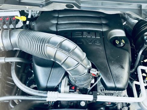 Used 2012 RAM 1500 Express RWD image 9