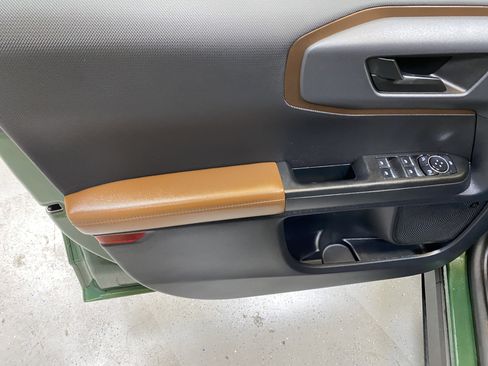 Used 2023 Ford Bronco Sport Outer Banks w/ Tech Package image 21