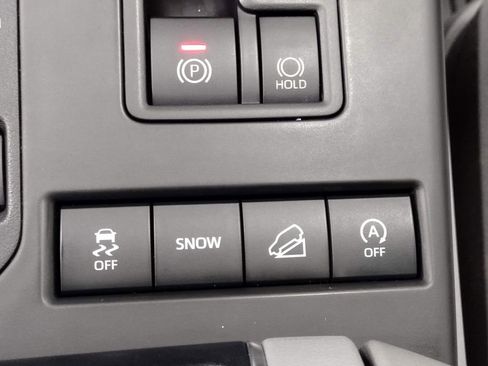 Used 2022 Toyota Highlander XLE image 34