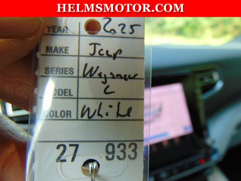 Certified 2025 Jeep Wagoneer L 4WD image 48