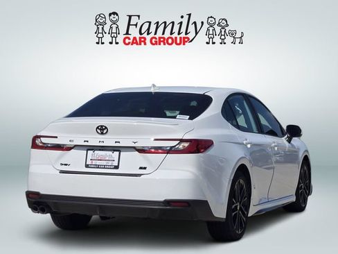 Used 2025 Toyota Camry SE w/ Multimedia Upgrade Package FWD image 4