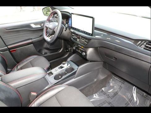 Used 2024 Ford Escape ST-Line w/ Tech Pack #1 image 18