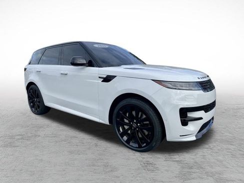 Certified 2025 Land Rover Range Rover Sport Dynamic SE image 3