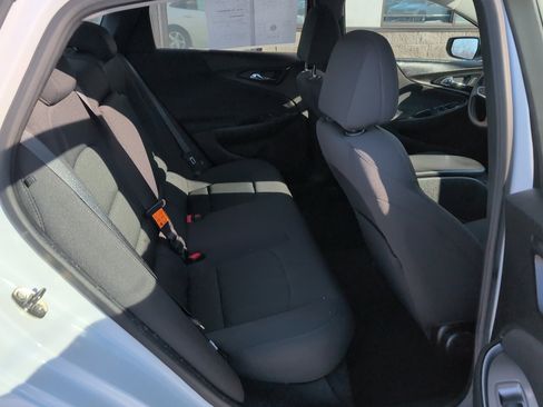 Used 2017 Chevrolet Malibu LS image 12