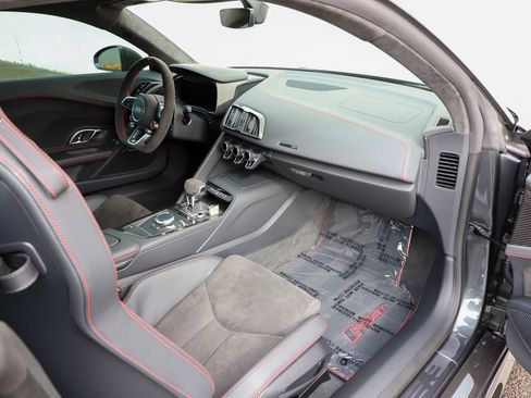 Used 2023 Audi R8 V10 GT image 35