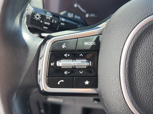 Used 2024 Kia Carnival SX FWD image 17