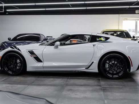 Used 2018 Chevrolet Corvette Grand Sport image 18