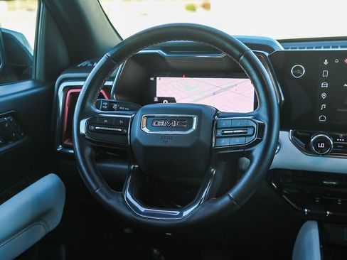 Used 2023 GMC Canyon AT4X image 17