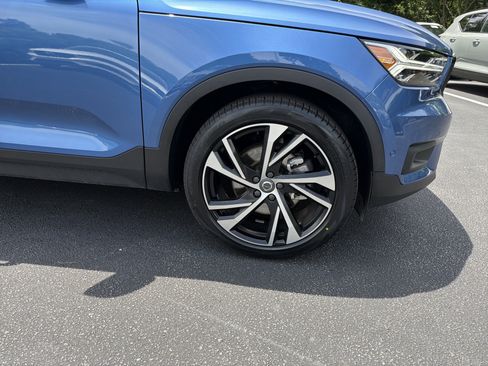 Used 2019 Volvo XC40 T5 R-Design AWD/4WD image 13