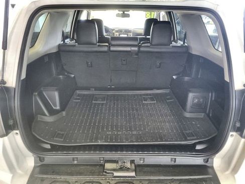 Used 2018 Toyota 4Runner SR5 Premium image 24