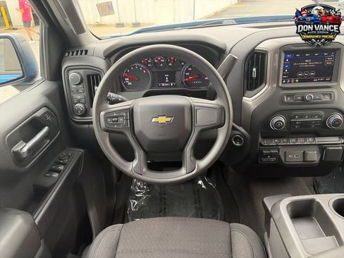 Used 2023 Chevrolet Silverado 1500 Custom AWD/4WD image 13