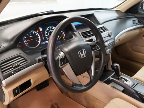 Used 2012 Honda Accord LX image 6