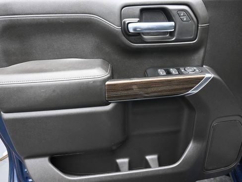 Used 2022 Chevrolet Silverado 1500 LT image 9