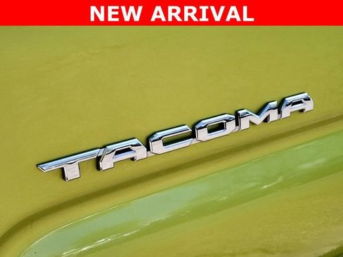 Used 2023 Toyota Tacoma TRD Off-Road w/ TRD Premium Off Road Package image 7